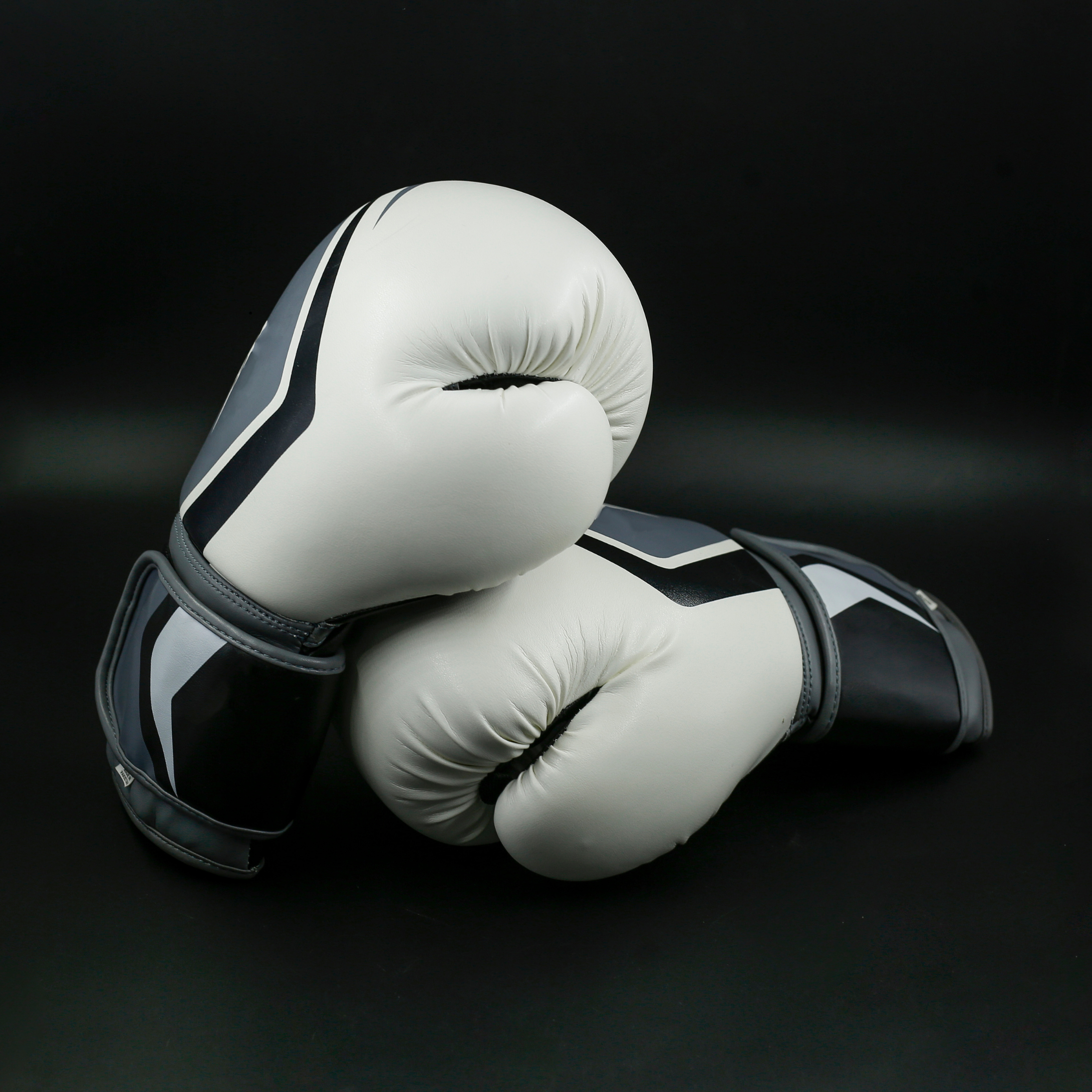 High Quality Martial Arts Uniforms, Boxing Gloves And Training Weapons